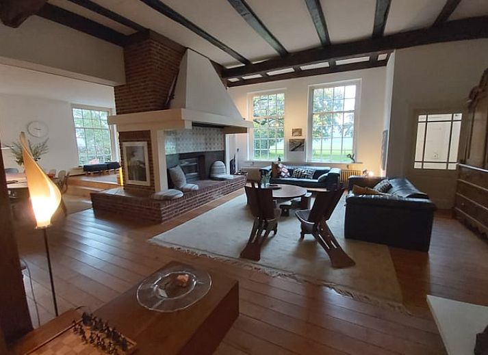 Kinderfreundlicher Garten des Ferienhauses in Marienvelde, ideal fuer einen Familienurlaub in Achterhoek, Gelderland.