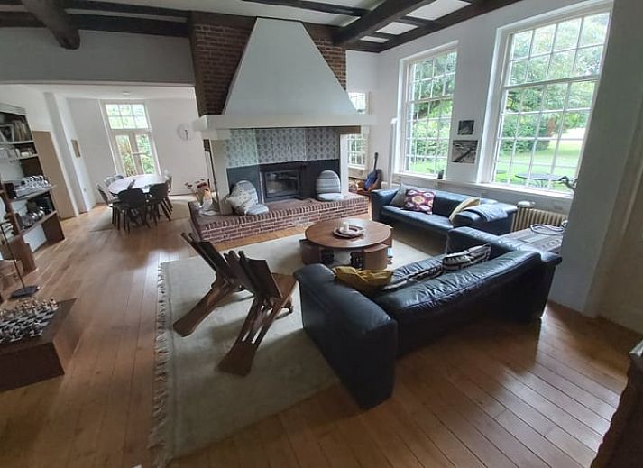 Kinderfreundlicher Garten des Ferienhauses in Marienvelde, ideal fuer einen Familienurlaub in Achterhoek, Gelderland.