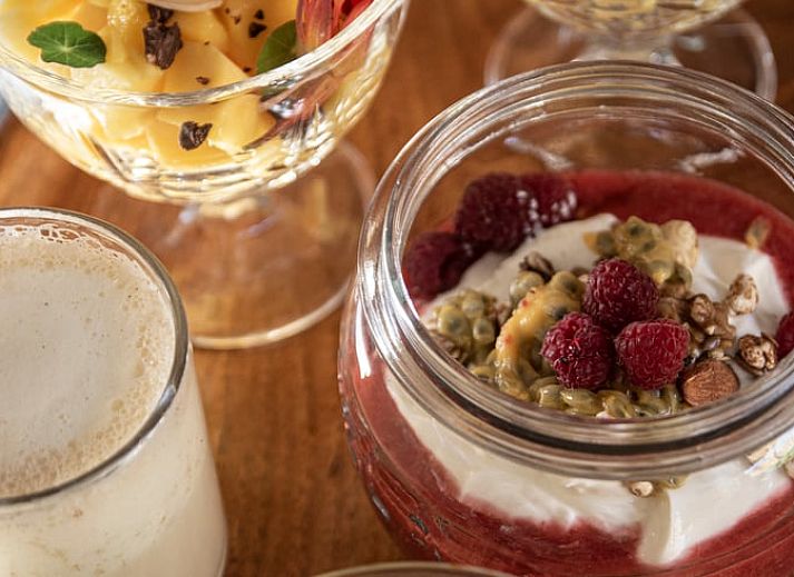 Komfortable Sitzecke im Ferienhaus in Megchelen, Achterhoek, Gelderland, mit heller und gemuetlicher Einrichtung.