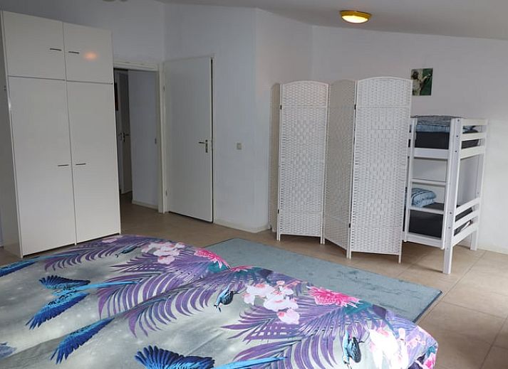 Ontdek de groene entree van Vakantiehuisje in Winterswijk Woold in de pittoreske Achterhoek, ideaal voor een ontspannen verblijf.