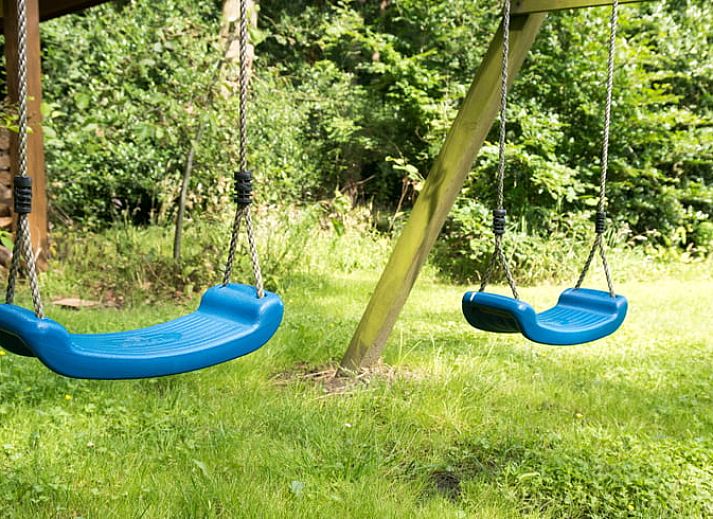 Moderne Kueche im Ferienhaus in Winterswijk Woold, Achterhoek, Gelderland, mit Herd und praktischem Arbeitsbereich.