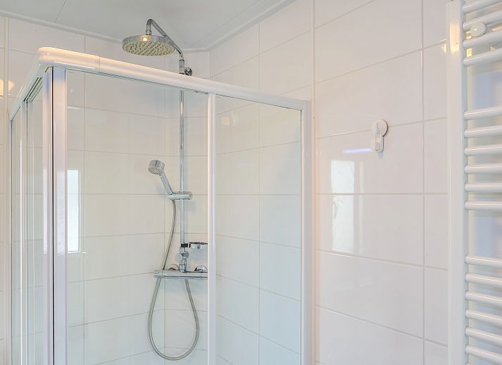 The Butterfly Farm vacation home in Kring van Dorth, Achterhoek, Gelderland with terrace and modern outdoor space surrounded by green nature.