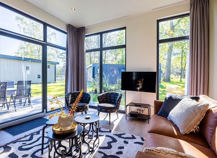 Luxury vacation home Aurelia with sauna and sunshower in Kring van Dorth, Achterhoek, Gelderland, surrounded by green nature.