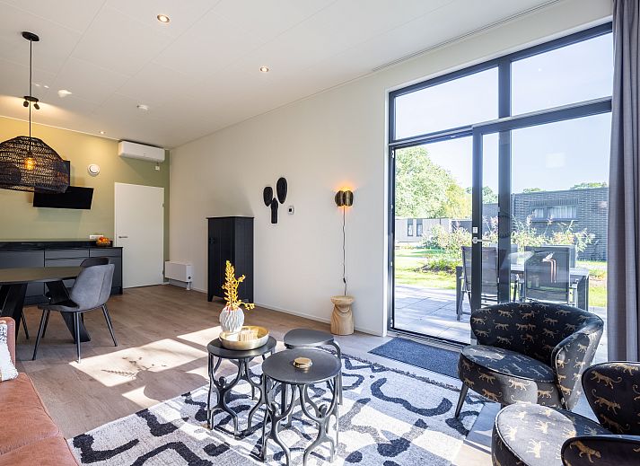 Luxury vacation home Aurelia with sauna and sunshower in Kring van Dorth, Achterhoek, Gelderland, surrounded by green nature.