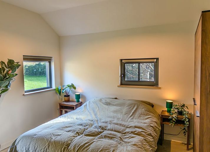 Hoelzernes Safarizelt mit Veranda im Ferienhaus in Kilder, ideal fuer einen entspannten Urlaub in Achterhoek, Gelderland.