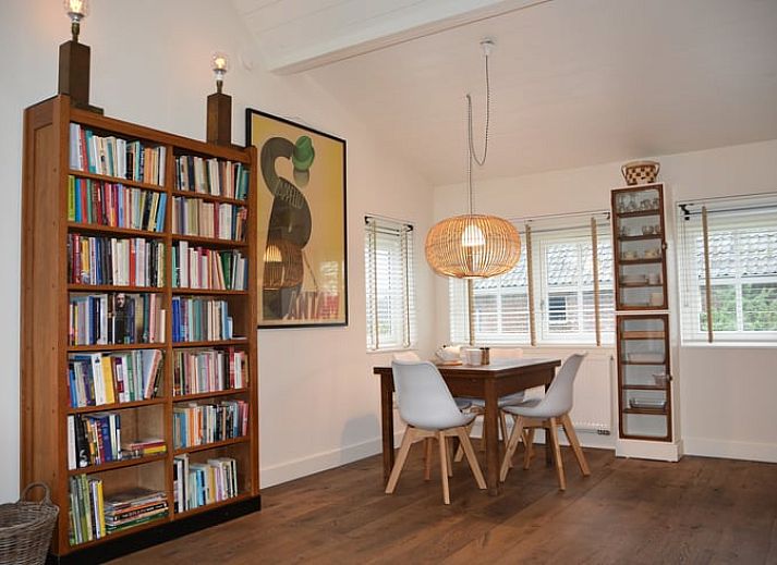 Huisje in Varssel - Hengelo Gld, vakantiehuis omringd door zonnebloemen in de Achterhoek, Gelderland.