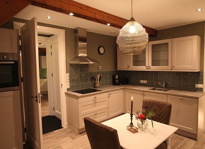 Vakantiehuis in Zieuwent, Achterhoek, Gelderland met charmant terras en groene omgeving voor een ontspannen verblijf.