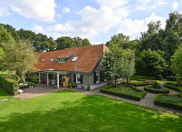 Guest house 300103 • Holiday property Veluwe • Groepsaccommodatie Dickenes