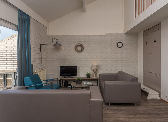 Eine Reihe von Bungalows in Elburg, Gelderse Vallei, umgeben von Natur und Ruhe.