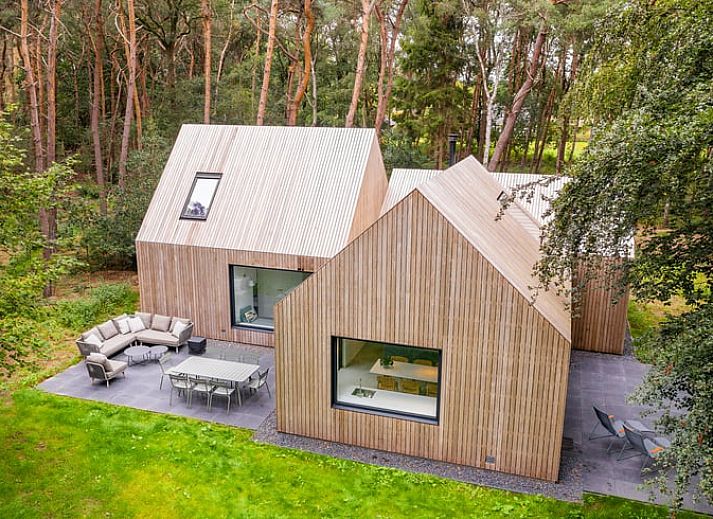 Ferienhaus in Tonden, Gelderland Tal, umgeben von gruener Natur und Ruhe.