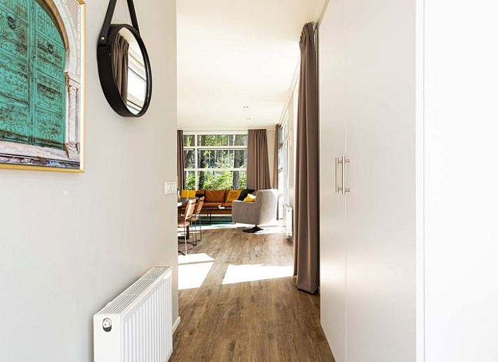 Luxurioeses Badezimmer im Modul Special 4 Personen Wellness in Beekbergen, Veluwe. Geniessen Sie moderne Annehmlichkeiten in diesem Ferienhaus in Gelderland.