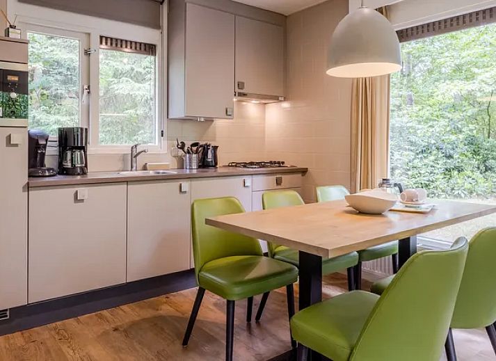 Guest house 320132 - Bungalow Veluwe - Heideheuvel | 18-persoons reuniebungalow | 18C