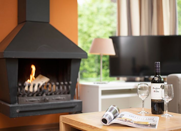 Heideheuvel 6-persoons bungalow 6CE1 in Beekbergen, Veluwe, Gelderland, omgeven door groene natuur.