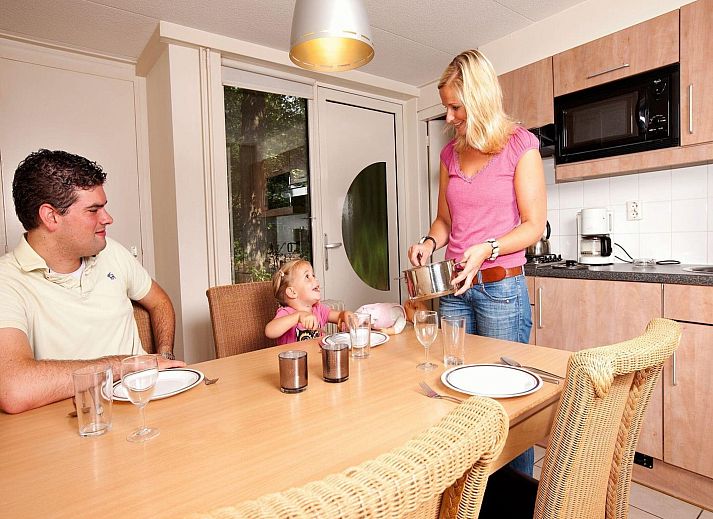 Guest house 320536 - Bungalow Veluwe - Vakantiepark de Berkenhorst 2