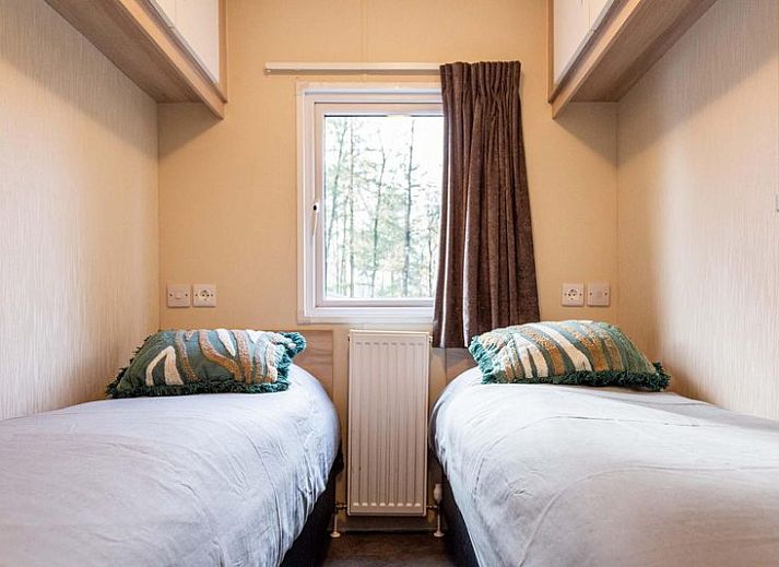 Ferienhaus fuer 6 Personen in Ede, Veluwe mit Terrasse am Wasser, ideal zum Entspannen in der Natur.