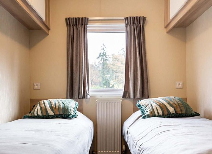 Ferienhaus fuer 6 Personen in Ede, Veluwe mit Terrasse am Wasser, ideal zum Entspannen in der Natur.