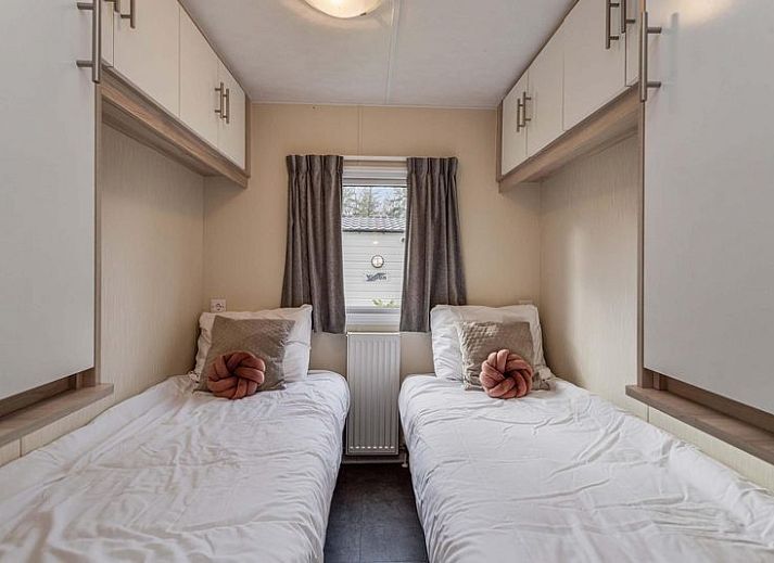 Holiday home 4 persons in Ede, Veluwe, Gelderland with views of pond and surrounding nature.