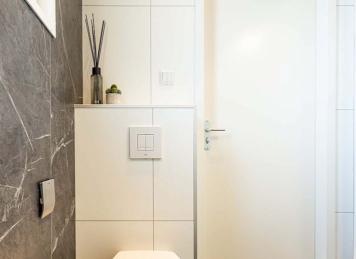 Genieen Sie Wellness im Whirlpool in der Boslodge Silva in Ede, Veluwe, Gelderland.