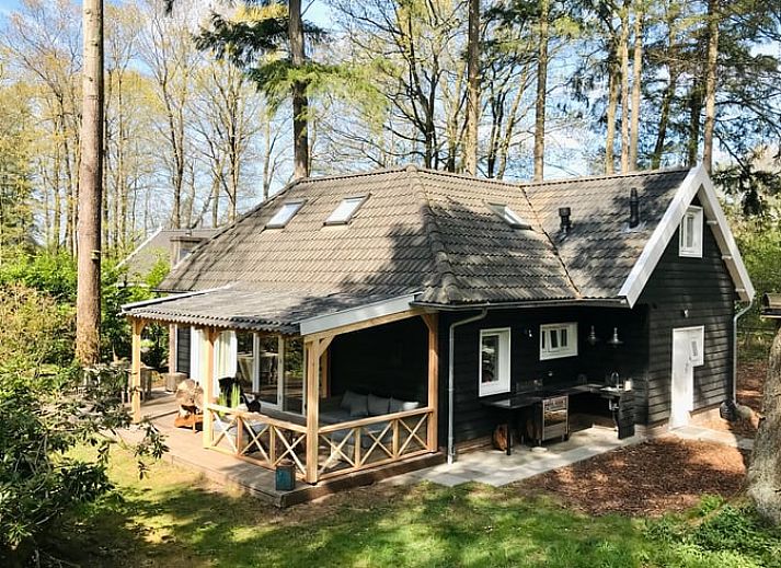 Cottage in Emst, Ferienhaus inmitten gruener Natur in Veluwe, Gelderland.