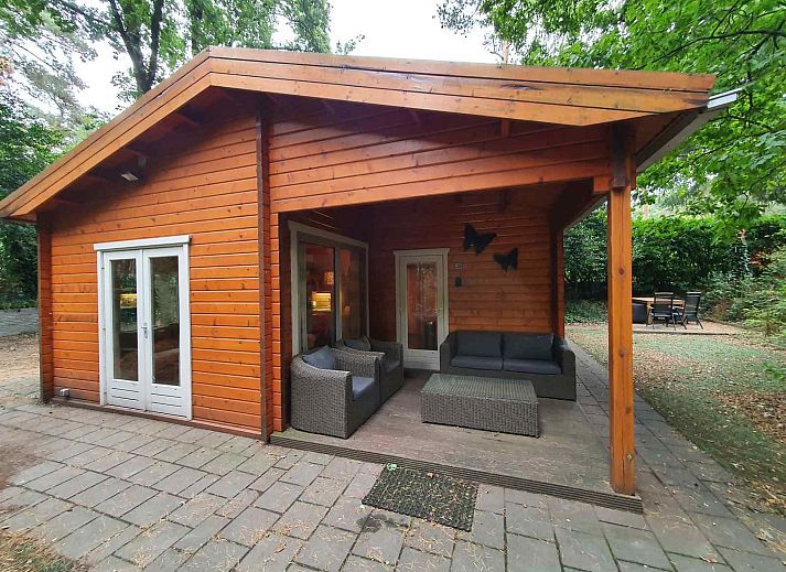 Guest house 3209133 • Holiday property Veluwe • Comfortabel chalet met bubbelbad voor 4 tot 6 personen, 