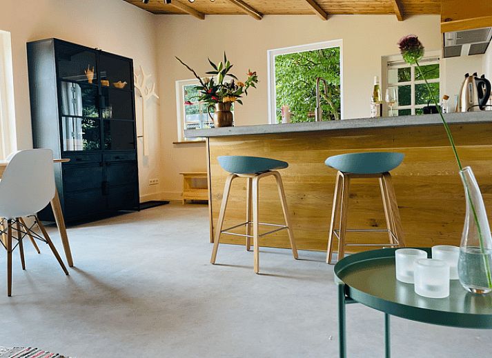 Eingang zum Ferienhaus in Ermelo mit gemuetlicher Einrichtung, Veluwe, Gelderland.