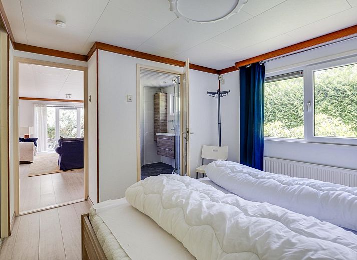 Quiet avenue at Veluwe Lodge vacation accommodation in Harderwijk, Veluwe