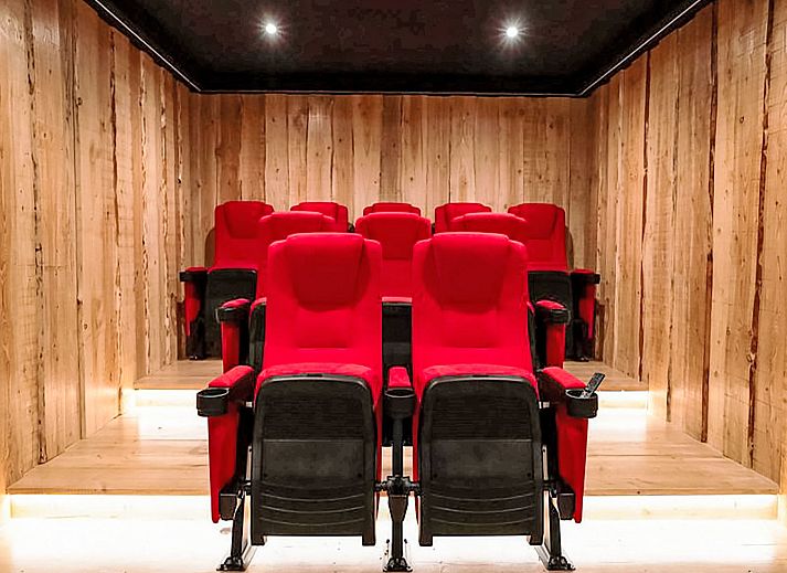 Ferienhaus Specht in Hoenderloo, Veluwe, Gelderland mit gruenem Garten und Terrasse.