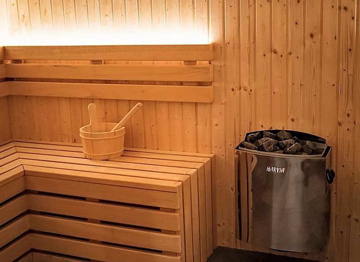 Entspannender Whirlpool im Ferienhaus Specht in Hoenderloo, Veluwe, Gelderland.