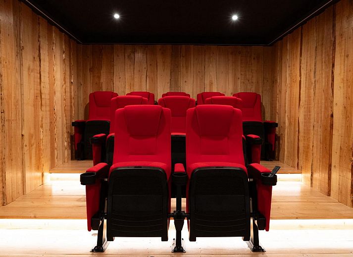 Outdoor area of Group Accommodation Specht in Hoenderloo, Veluwe. Vacation home with spacious seating area in Gelderland.