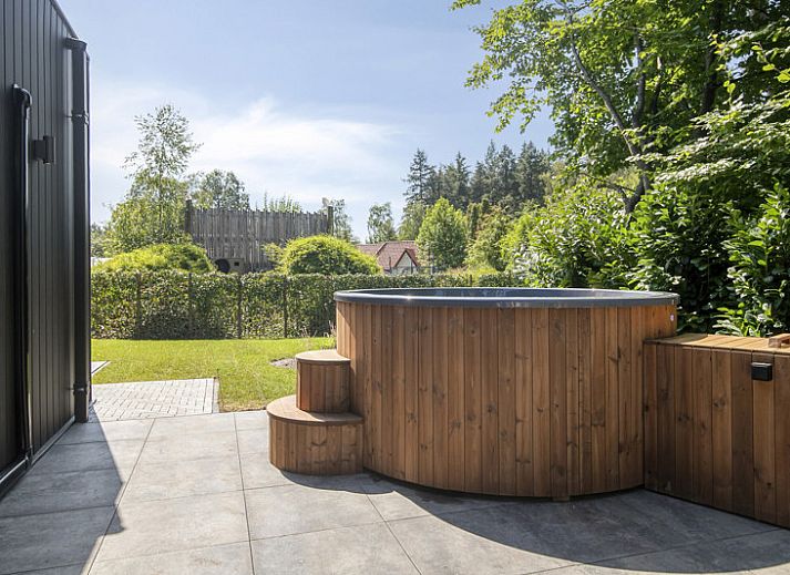Guest house 3217114 - Holiday property Veluwe - Villa 10 personen Wellness (Hottub)