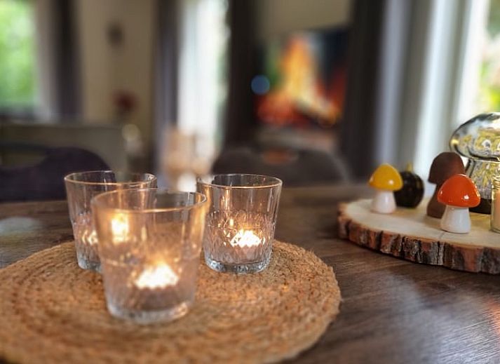 Winterse charme van Huisje in Garderen, vakantiehuis op de Veluwe, Gelderland.