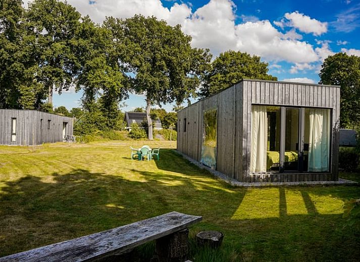 Cozy entrance to cottage in Elspeet with wooden details, Veluwe, Gelderland.