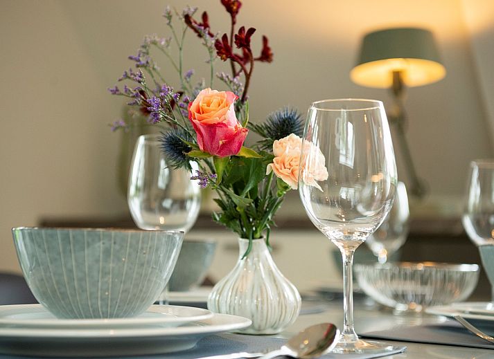 Dineer in de buitenlucht bij Vakantiewoning Sprielderbosch 45 'Skogen' op de Veluwe in Gelderland.