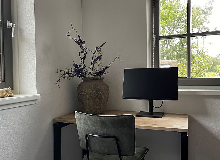 Aussentisch im Ferienhaus Sprielderbosch 26 De Beuk in Putten, Veluwe, ideal fuer Mahlzeiten im Freien.