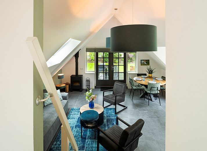 Aussentisch im Ferienhaus Sprielderbosch 26 De Beuk in Putten, Veluwe, ideal fuer Mahlzeiten im Freien.