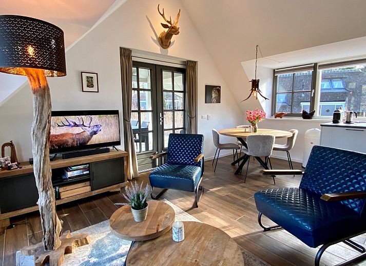 Veranda des Ferienhauses Sprielderbosch 46 De Zonnehoed, ideal fuer ein Essen im Freien in Putten, Veluwe.