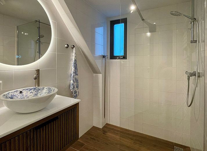 Blumiger Garten des Ferienhauses Sprielderbosch 46 De Zonnehoed in Putten, Veluwe.