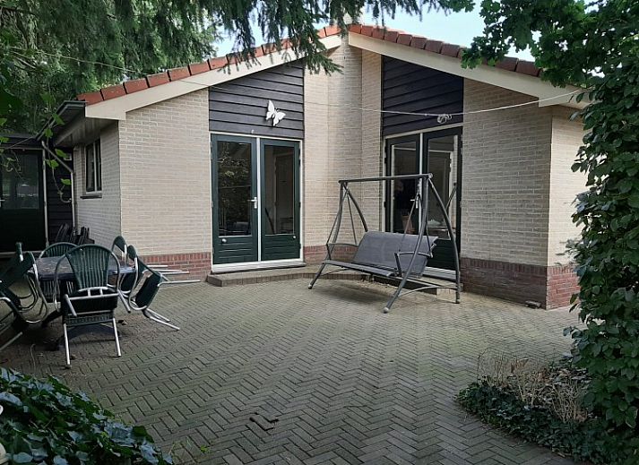 El Granero bungalow in Putten in the Veluwe with green surroundings and wooded setting in Gelderland.