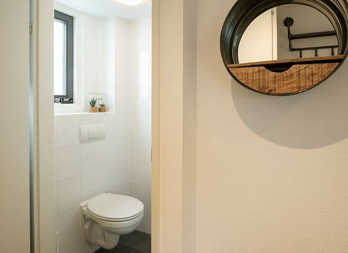 Charmantes Ferienhaus Cottage in Putten in der Veluwe, Gelderland. Geniessen Sie die rustikale Umgebung und das Reetdach inmitten der Natur.