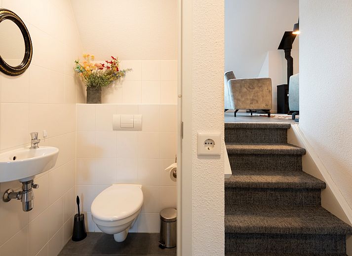 Komfortable Sitzecke im Ferienhaus Sprielderbosch 27 De Uitlaat in Putten, Veluwe, ideal zum Entspannen.