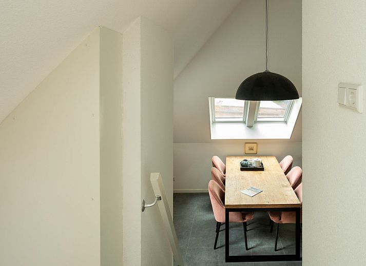 Komfortable Sitzecke im Ferienhaus Sprielderbosch 27 De Uitlaat in Putten, Veluwe, ideal zum Entspannen.