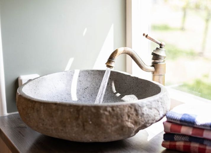 Vacation home in Wezep/Oldebroek, located on a green field in the Veluwe, Gelderland.