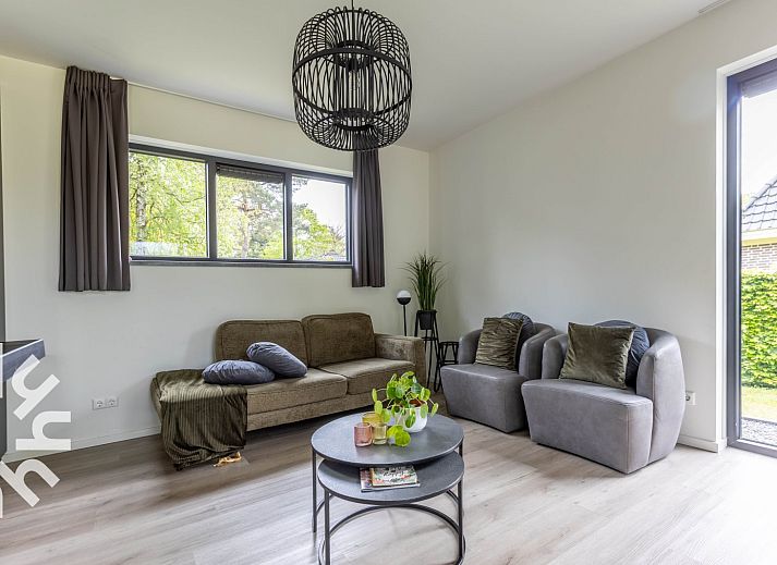 Komfortables Schlafzimmer im Ferienhaus DG814, Voorthuizen, Veluwe mit frischer Bettwaesche.