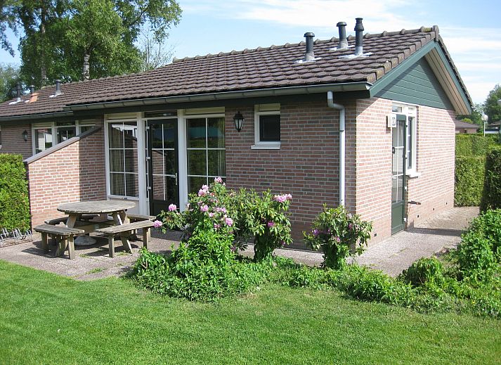 Verblijf 322269 • Bungalow Veluwe • Recreatiepark de Boshoek 10