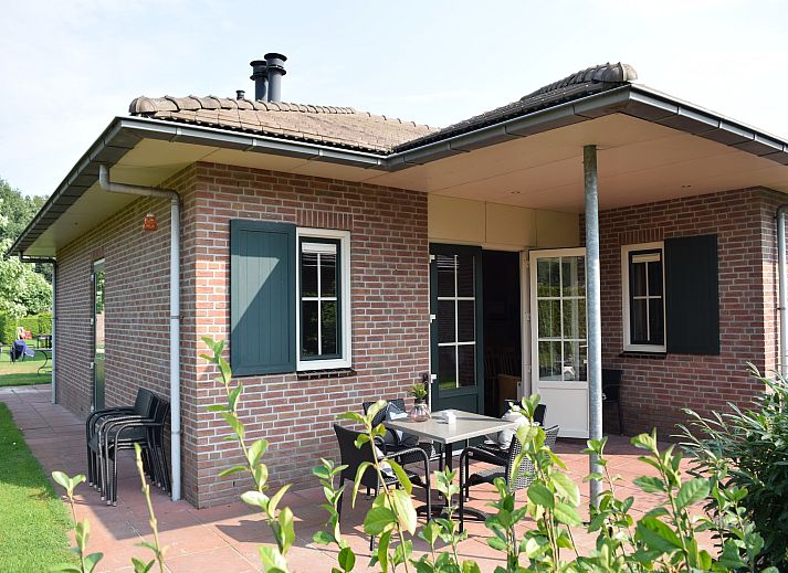 Verblijf 322271 • Bungalow Veluwe • Recreatiepark de Boshoek 12