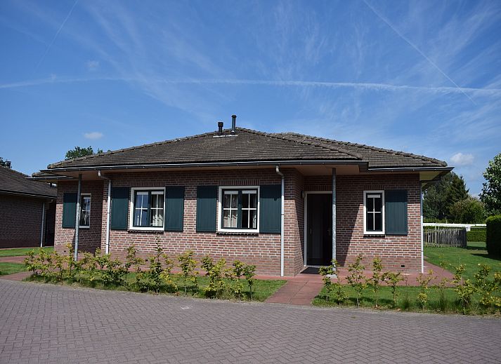 Verblijf 322274 • Bungalow Veluwe • Recreatiepark de Boshoek 15