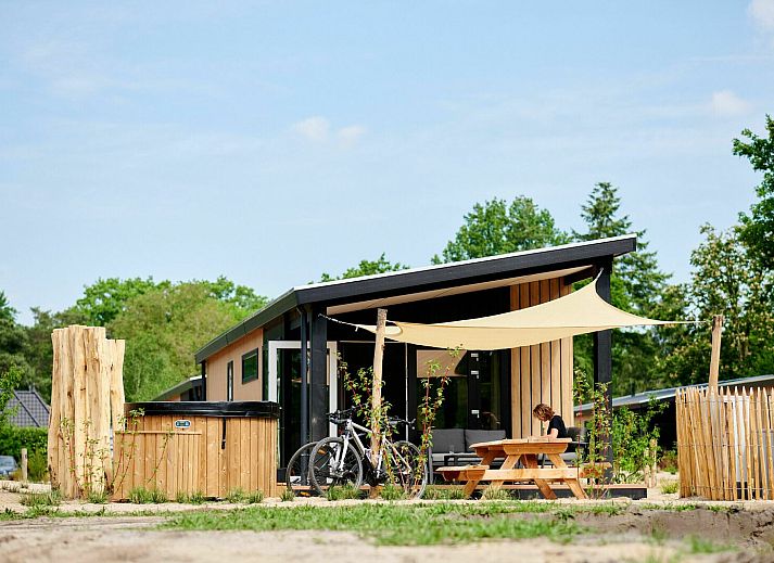 Guest house 322290 • Holiday property Veluwe • Zand Lodge Jacuzzi | 4 Pers