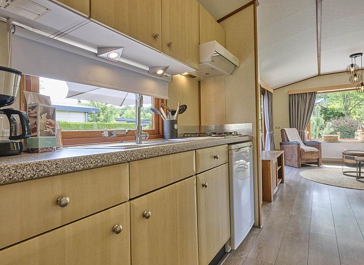 Prive hot tub bij vakantiehuis Hermelijn in Hulshorst, Veluwe voor ultieme ontspanning.