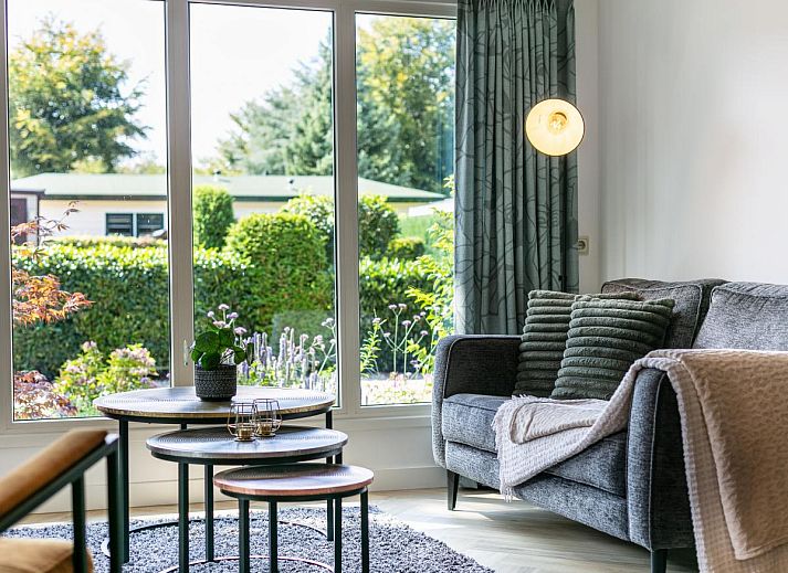 The Tortelduif chalet with terrace in Hulshorst, Veluwe, Gelderland.