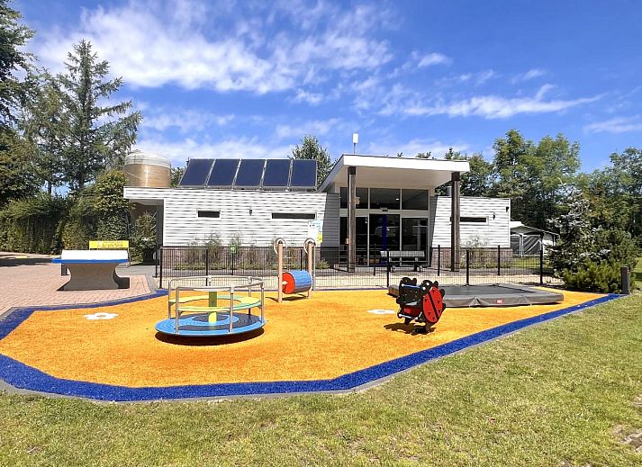 Voll ausgestattete Kueche in De Vlinder Zelthaus, Hulshorst, Veluwe fuer einen sorglosen Aufenthalt.